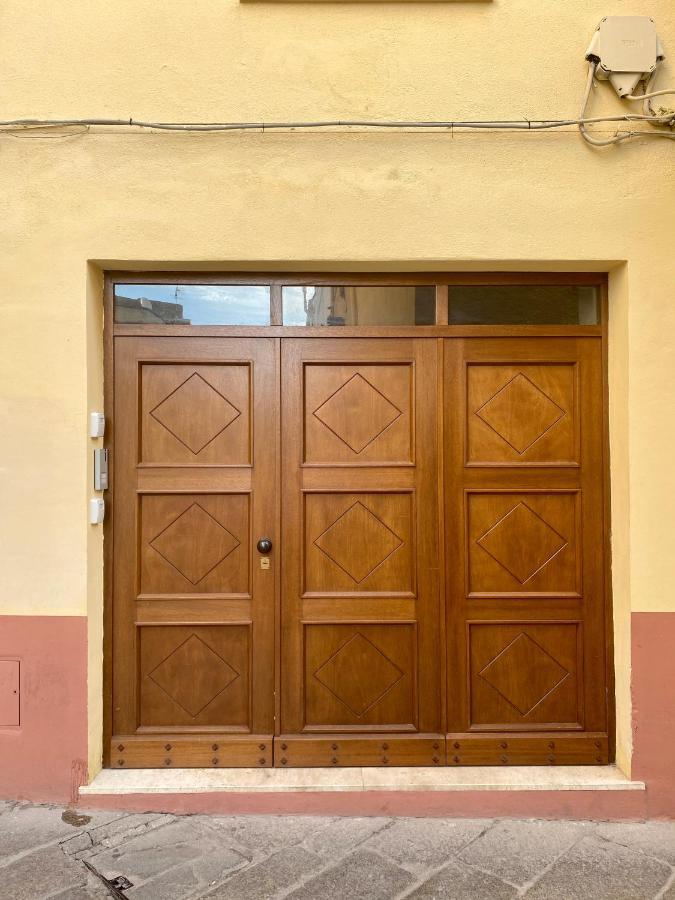 Sassari-Centro Elegante Appartamento Con Wifi E Netflix Exteriör bild
