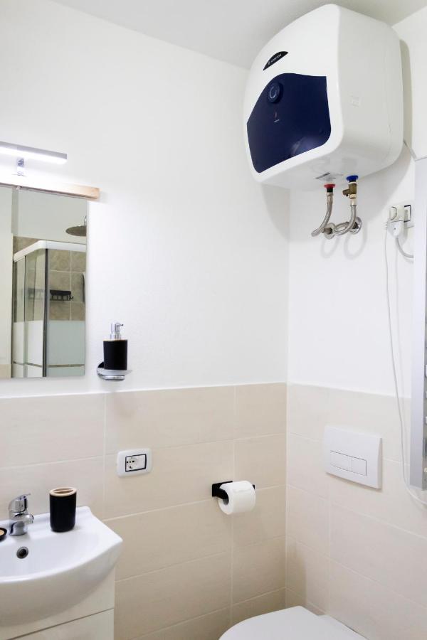 Sassari-Centro Elegante Appartamento Con Wifi E Netflix Exteriör bild