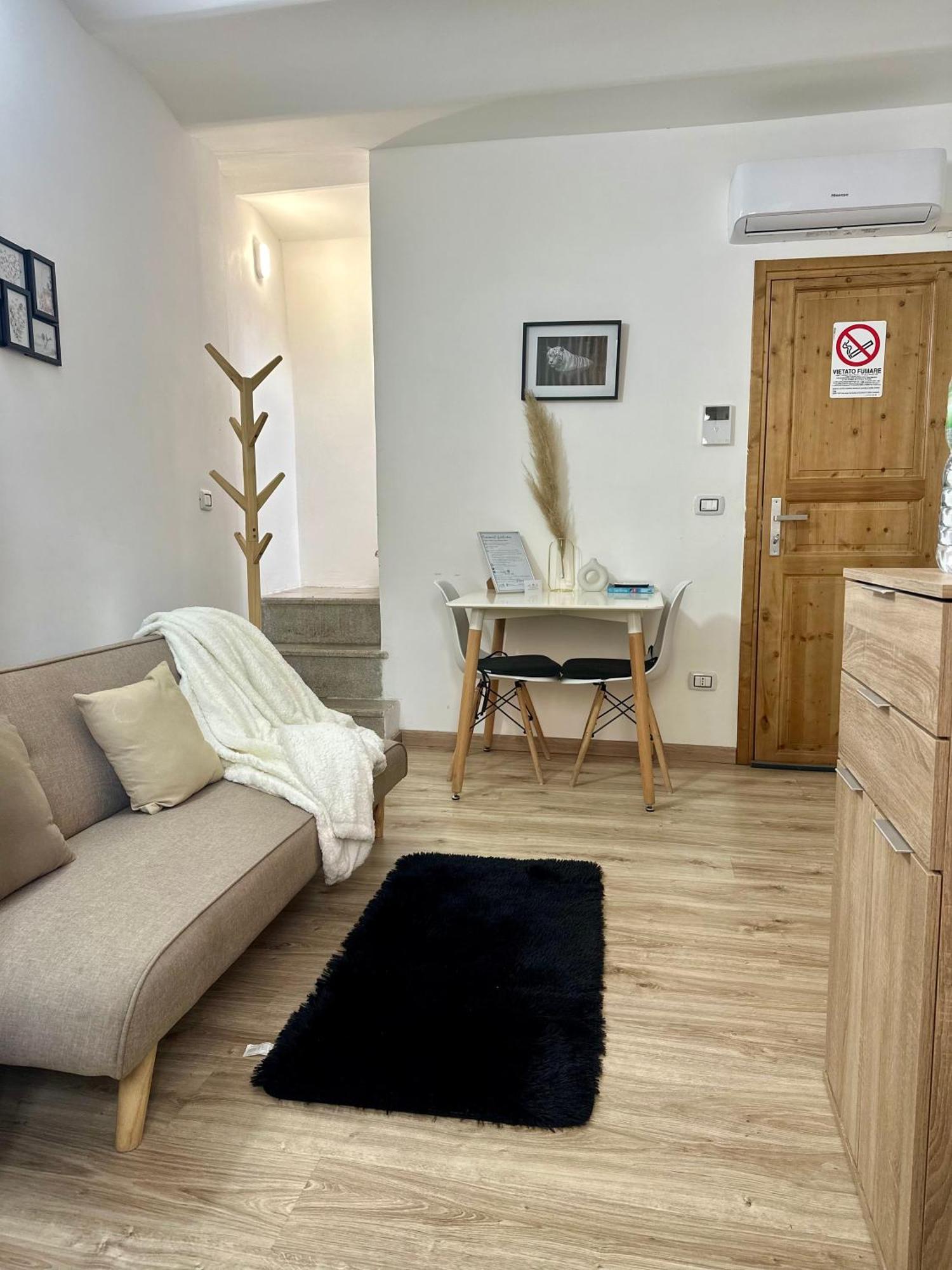 Sassari-Centro Elegante Appartamento Con Wifi E Netflix Exteriör bild