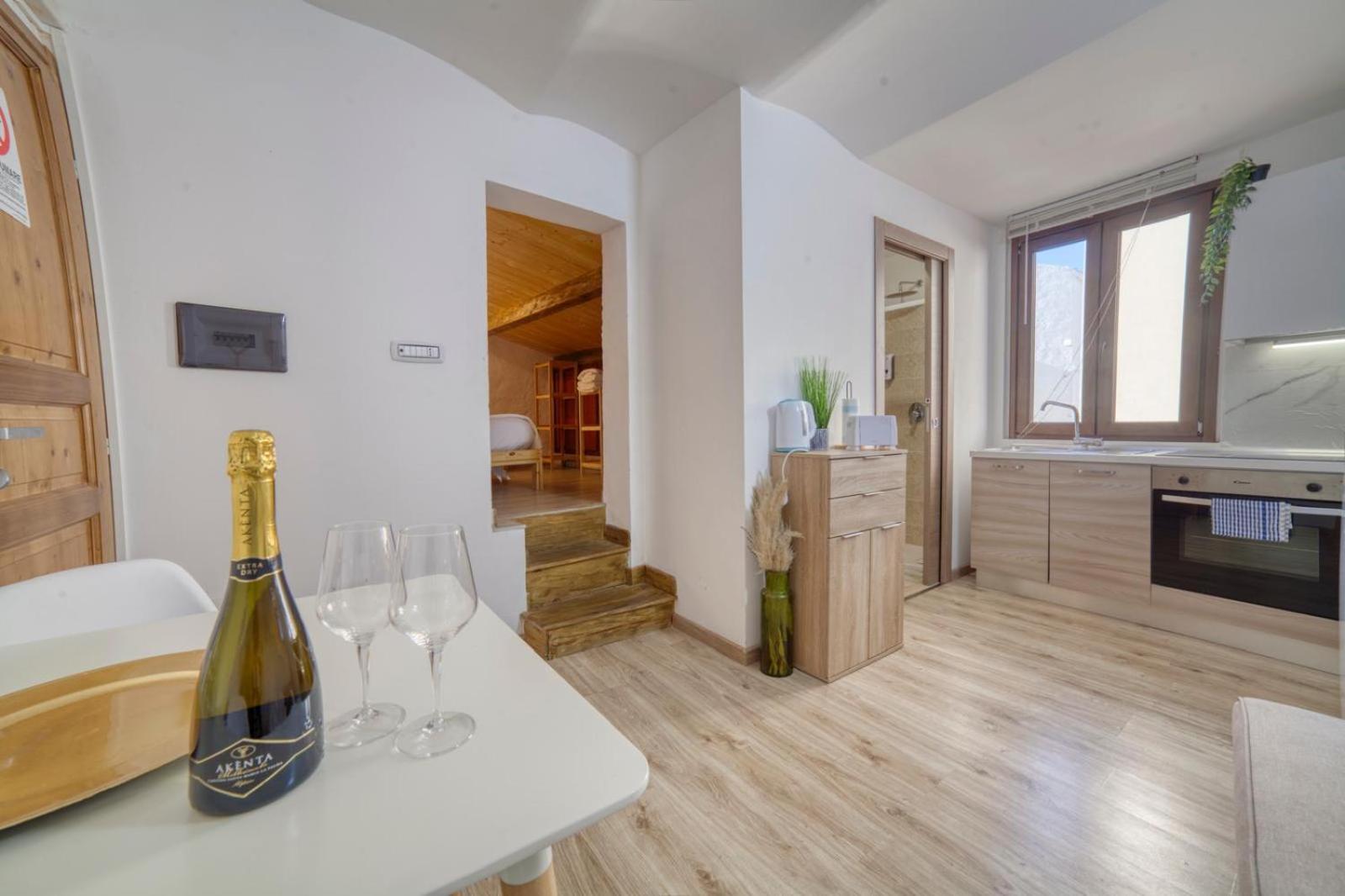 Sassari-Centro Elegante Appartamento Con Wifi E Netflix Exteriör bild
